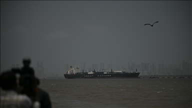 Iran says Strait of Hormuz transit to follow its terms