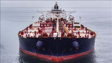 Une pétrolière endommagée après avoir été touchée par un projectile au large de Doha