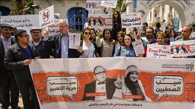 تونس.. نقابة الصحفيين تدين حكما بسجن صحفي عامين 