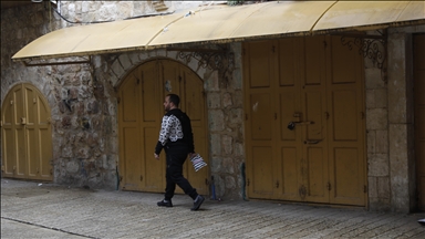 تنديدا بـ"إعدام أسرى".. إضراب عام يشل الحياة في الضفة الغربية 