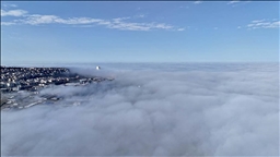Karadeniz'in üzerini kaplayan "sis denizi" dronla görüntülendi