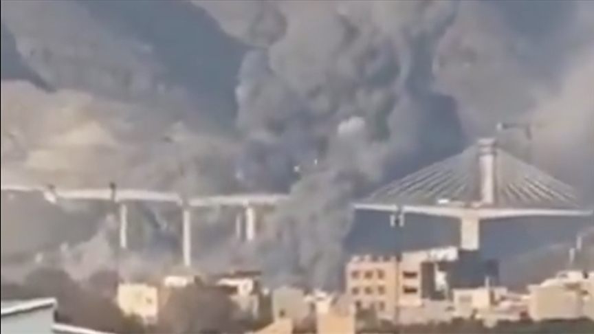 ABD ve İsrail, İran'ın Kerec kentindeki B1 Köprüsü'nü hedef aldı