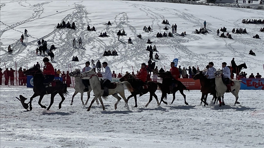 Ata sporu "kökbörü" Türkiye'de yaygınlaşıyor