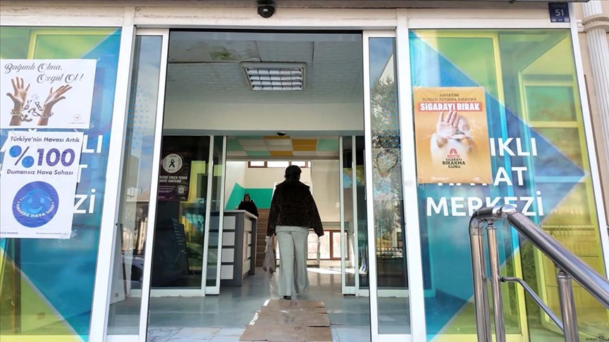 Sağlık kontrolünde öğrendiği meme kanserinden erken teşhisle kurtuldu