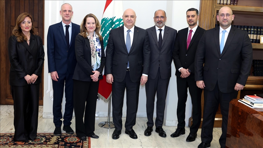 عون يدعو لتعزيز الدعم الدولي لنازحي لبنان والمناطق المستضيفة لهم