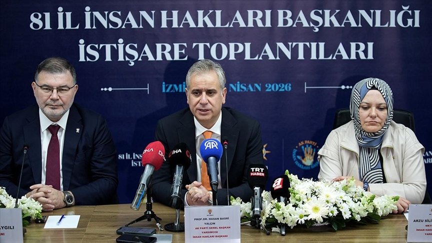 AK Parti Genel Başkan Yardımcısı Yalçın, İzmir'de konuştu