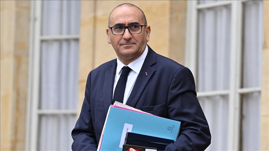 Voile des mineures : des propos de Nunez relancent la polémique politique