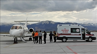 Li Mûşê ambulansa balafir ji bo dergûşê 2 rojî rabû
