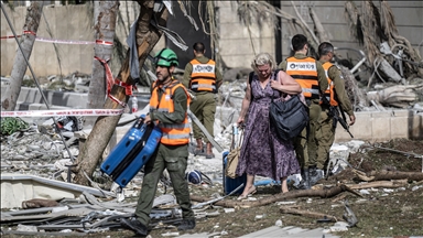 صاروخ إيراني يصيب بيتح تيكفا قرب تل أبيب ويخلّف أضرارًا كبيرة 