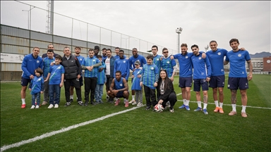 Otizmli bireylerden Çaykur Rizespor'a ziyaret