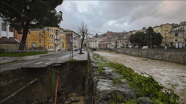 İtalya'da şiddetli yağışlar sel ve taşkınlara yol açtı