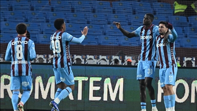 Trabzonspor'un hedefi sahasında "Üç büyükler" karşısında 930 günlük hasrete son vermek