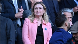 France : Braun-Pivet dénonce un comportement « pas au niveau » de Trump et appelle à l’exemplarité