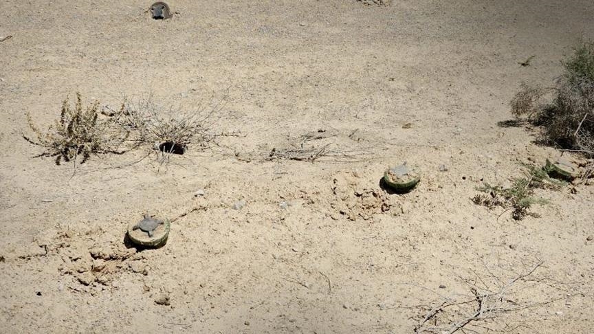 سوريا.. مقتل طفل وإصابة آخر بانفجار لغم من مخلفات النظام البائد بإدلب