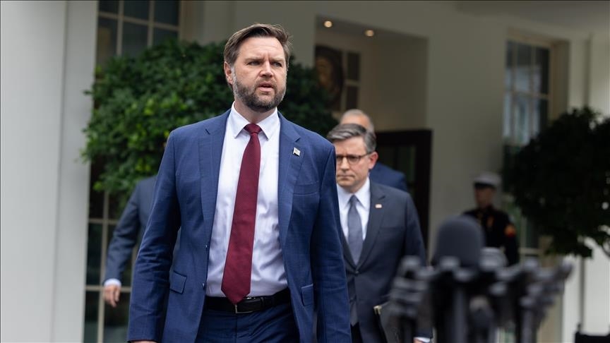 Trump emëron zv presidentin JD Vance në krye të hetimeve për mashtrim