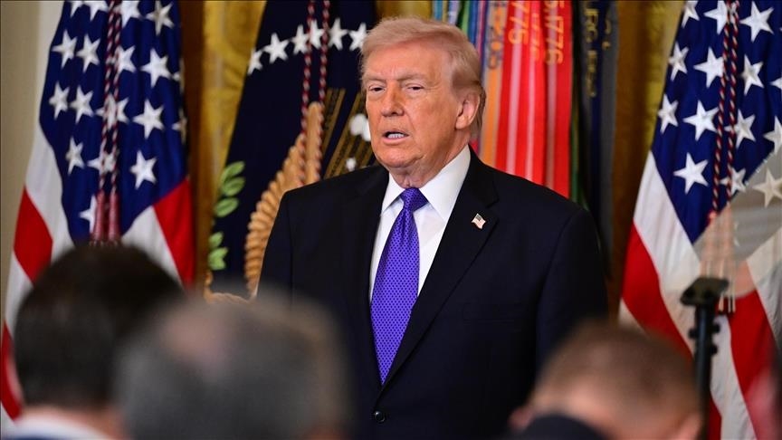  Трамп вели дека американската војска „дури и не почнала да го уништува она што останало во Иран“