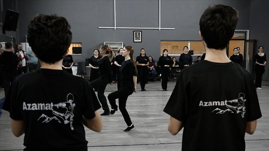 Çerkezlerin 162 yıllık acı hikayesi "Ateşin Çocukları Nartlar" ile sahneye taşınacak