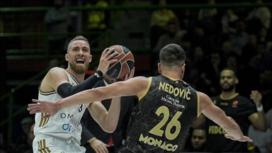 Pobjede Dubaija i Partizana u Euroligi, sukobi na beogradskom derbiju