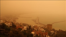 Bahozên toz û xubarê bandor li Edene, Mêrsîn û Hatayê kir