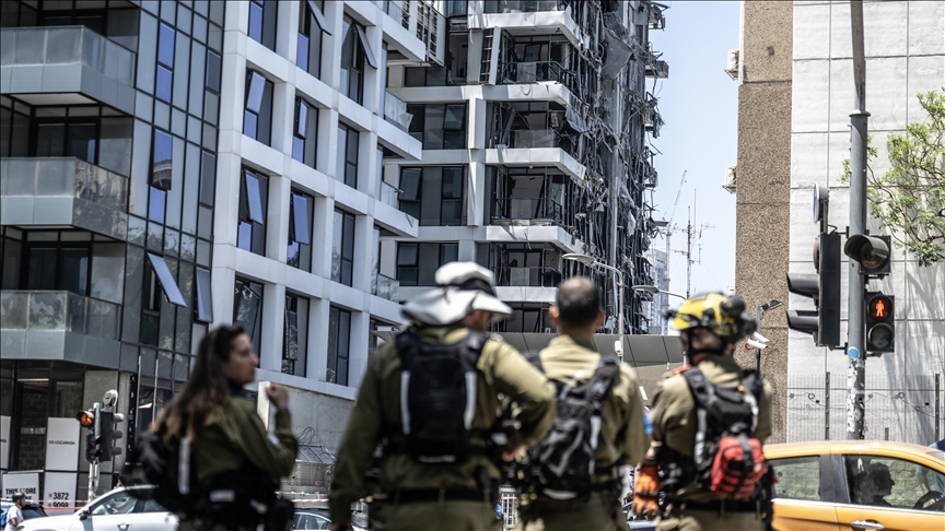 صواريخ إيران تضرب محيط وزارة الدفاع الإسرائيلية بتل أبيب 