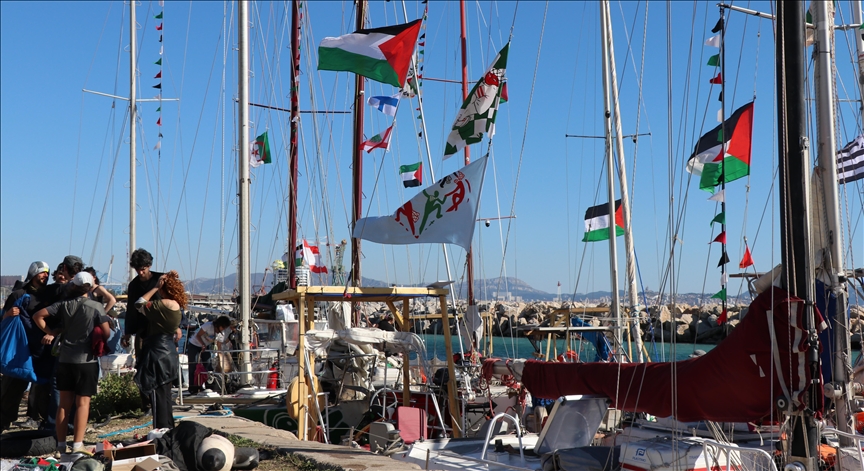 Des bateaux français de la Flottille mondiale Sumud s’apprêtent à quitter Marseille pour une mission d’aide vers Gaza