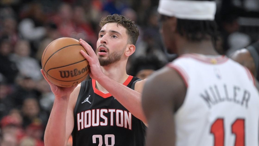 NBA'de Jazz'ı yenen Rockets, serisini 5 maça çıkardı