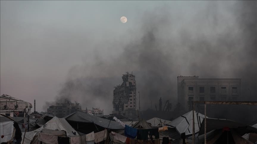 وفاة فلسطينية متأثرة بإصابتها وقصف إسرائيلي مدفعي جنوبي غزة