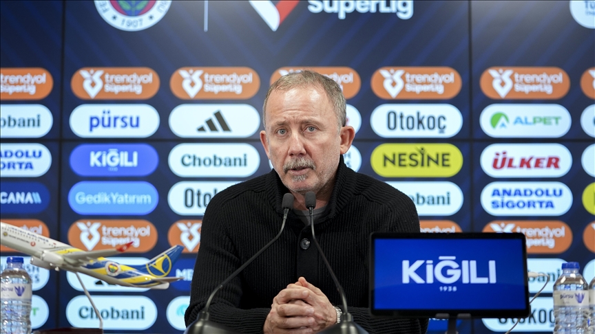 Beşiktaş Teknik Direktörü Sergen Yalçın: Böyle bir penaltıyla maç kazanmak geceye yakışmadı