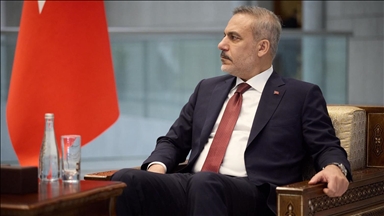 Turkish foreign minister meets Syrian, Ukrainian presidents in Damascus