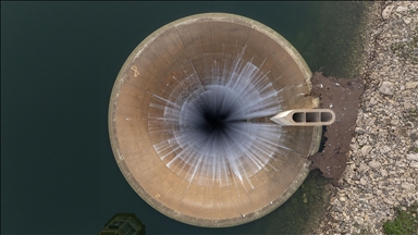 بۆ نۆیەمین جار لە مێژوویدا؛ بەنداوی دهۆک سەرڕێژ بوو و هاووڵاتییان ڕووی تێ دەکەن