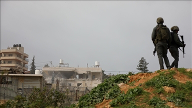 İsrail askerleri Batı Şeria'da Filistinli bir çocuğu gerçek mermiyle yaraladı