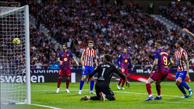 قدم.. برشلونة يحسم لقاء القمة أمام أتلتيكو مدريد في الدوري الإسباني