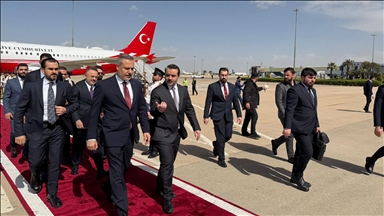 فيدان في دمشق للقاء الرئيسين السوري والأوكراني