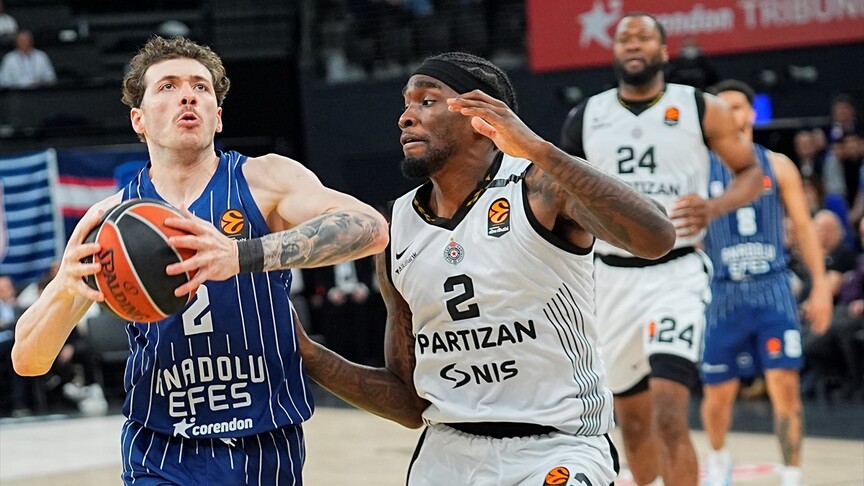 Anadolu Efes, Sırbistan ekibi Partizan'ı uzatmada 79-72 mağlup etti