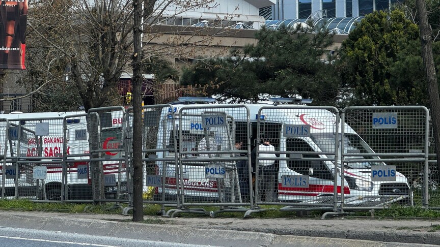 Beşiktaş'ta polis noktasına yönelik terör saldırısına ilişkin gözaltı sayısı 14'e yükseldi