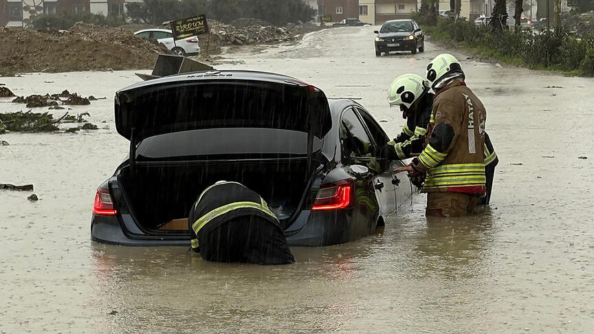 İçişleri Bakanlığından sel, su baskını ve çığ uyarısı