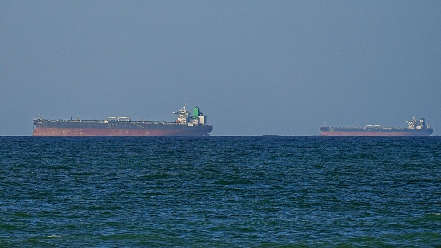 ABD ablukasının ilk 24 saatinde Hürmüz Boğazı'ndan 4 gemi geçiş yaptı