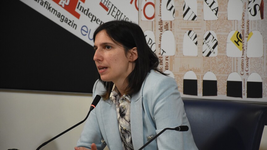 Italian Opposition Defends PM Meloni After Trump Criticism