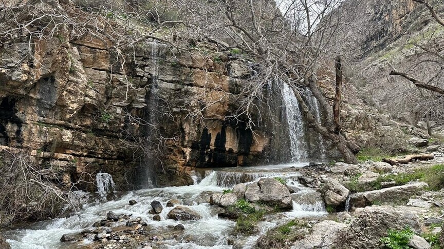 تاڤگە گویبە بووکی کاتیی چیاکانی هرور