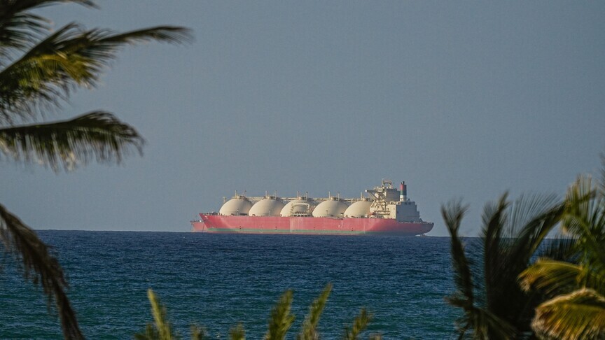 Fransa, Hürmüz'den her türlü geçiş ücretine karşı olduğunu bildirdi