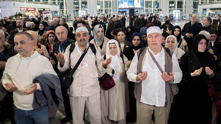 İlk hac kafilesi kutsal topraklara uğurlandı