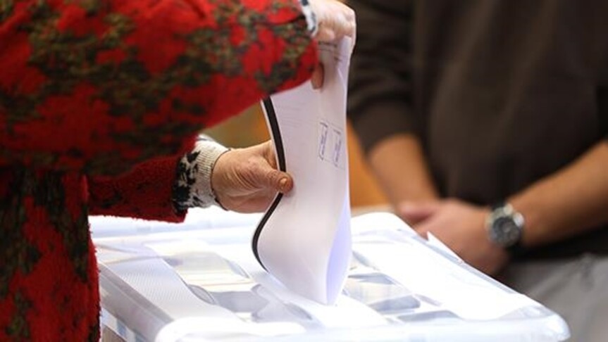 Uzmanlara göre son 5 yılda 8'inci kez seçime giden Bulgaristan'da siyasi denge yeniden şekilleniyor