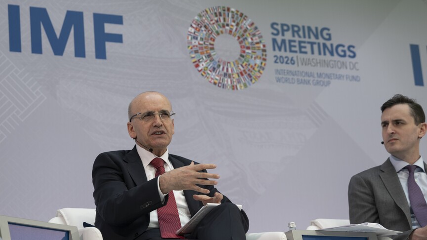 Bakan Şimşek: IMF-Dünya Bankası Toplantılarında Türkiye'nin güçlü ekonomisiyle bu zorlu dönemi aşacağını vurguladık