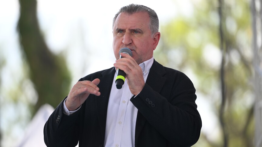 Gençlik ve Spor Bakanı Bak: Çocuklarımızı dijital dünyadan, kötü alışkanlıklardan uzak tutmamız lazım