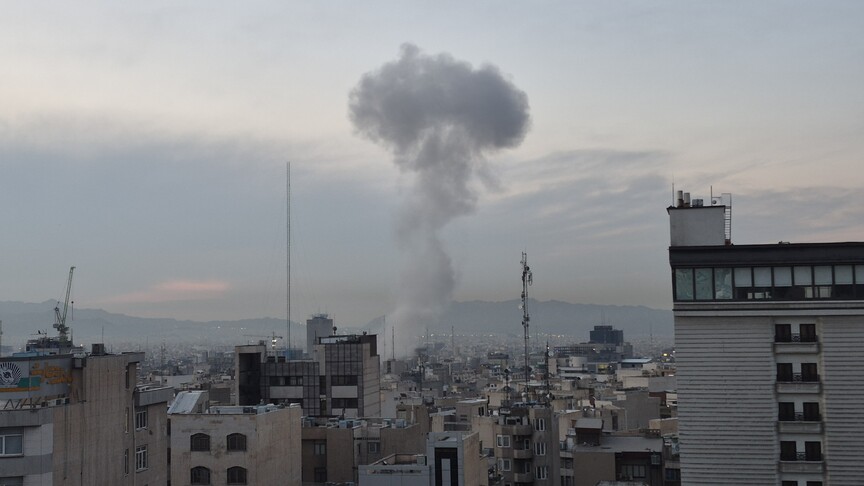 İran'da, ABD-İsrail saldırılarında hayatını kaybedenlerin sayısı 3 bin 468'e yükseldi