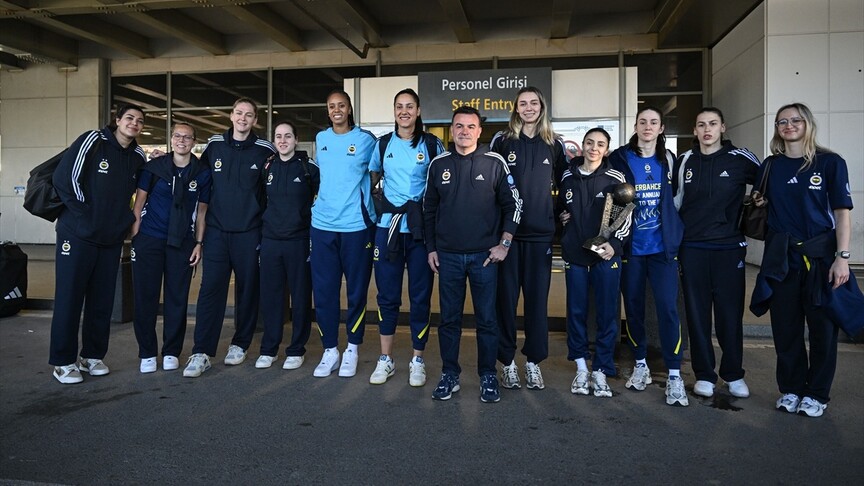 FIBA Kadınlar Avrupa Ligi şampiyonu Fenerbahçe Opet, yurda döndü