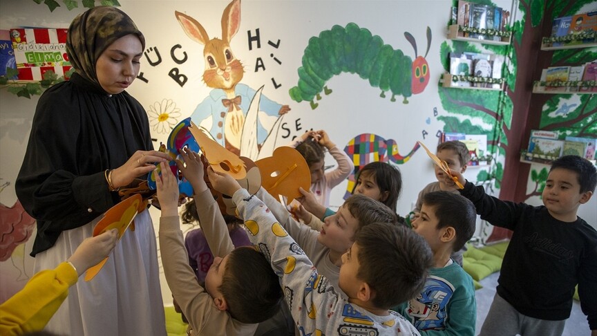 Atıl sınıftan dönüştürülen "Masal Odası" çocukların hayal dünyasına dokunuyor