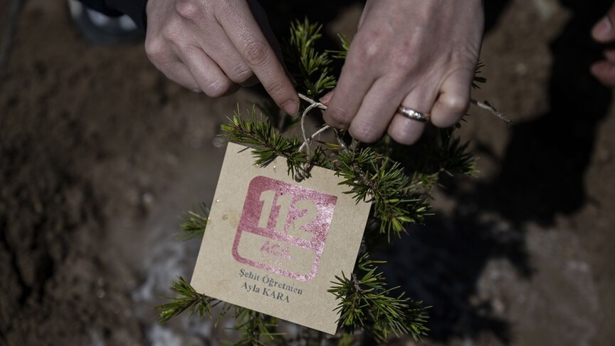 Ayla öğretmen ve öğrencilerinin adı "Ankara 112 Hatıra Ormanı"nda dikilen fidanlarda yaşatılacak