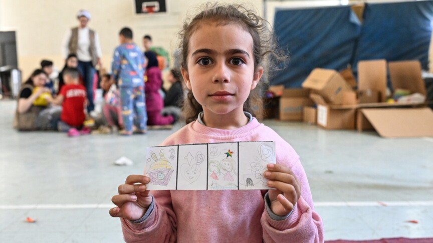 İsrail saldırıları, yerinden edilen Lübnanlı çocukları "psikolojik risklerle" karşı karşıya bıraktı
