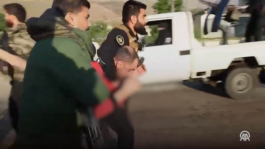 Suriye İçişleri Bakanlığı, Tadamon katliamcısı Emced Yusuf'un yakalanma anlarını paylaştı